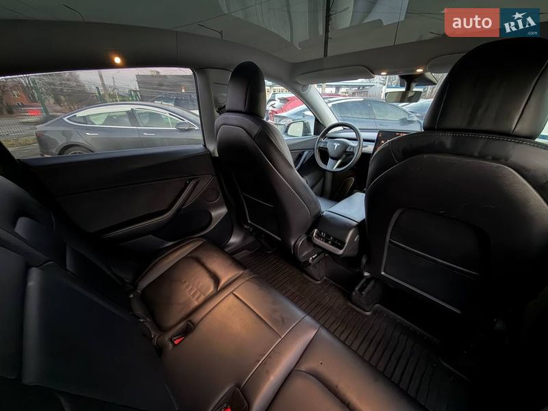 Внедорожник / Кроссовер Tesla Model Y 2020 в Луцке