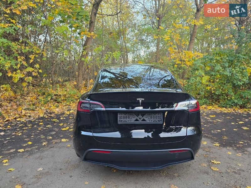 Внедорожник / Кроссовер Tesla Model Y 2023 в Львове