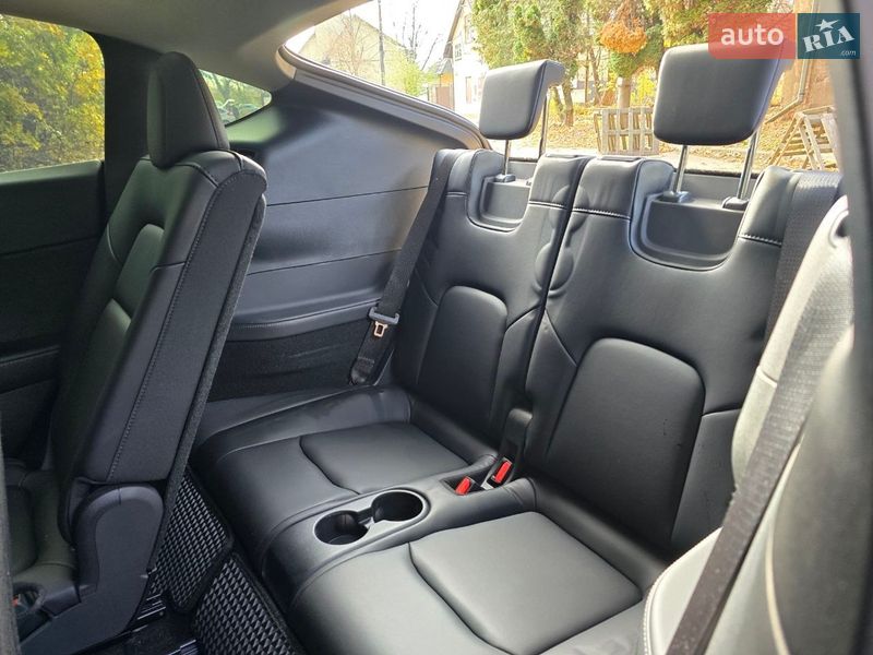 Внедорожник / Кроссовер Tesla Model Y 2023 в Львове