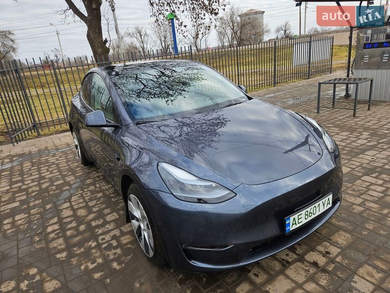 Позашляховик / Кросовер Tesla Model Y 2023 в Кривому Розі