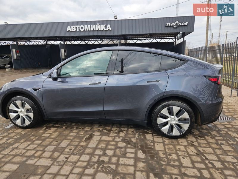 Позашляховик / Кросовер Tesla Model Y 2023 в Кривому Розі