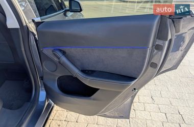 Внедорожник / Кроссовер Tesla Model Y 2023 в Львове
