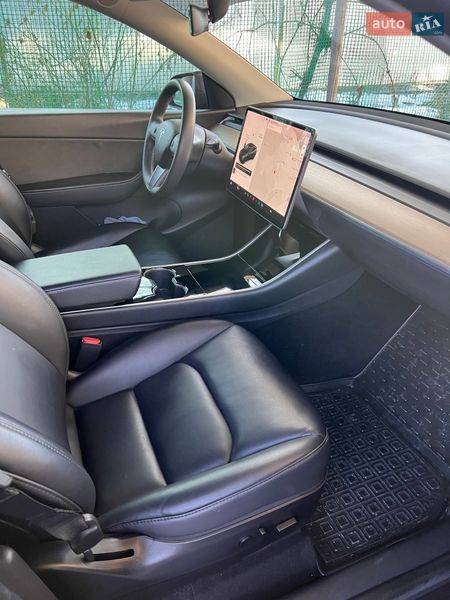 Внедорожник / Кроссовер Tesla Model Y 2020 в Светловодске