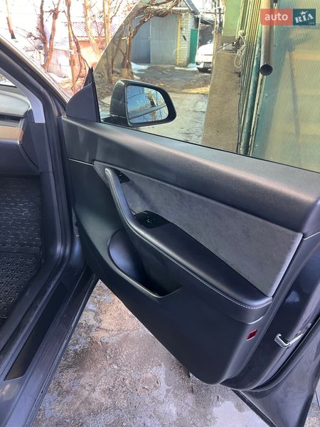 Внедорожник / Кроссовер Tesla Model Y 2020 в Светловодске