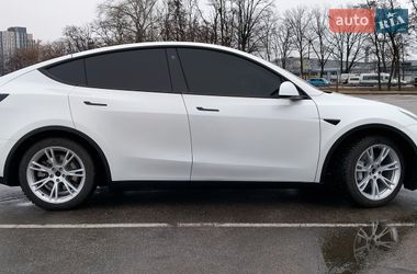 Внедорожник / Кроссовер Tesla Model Y 2023 в Киеве
