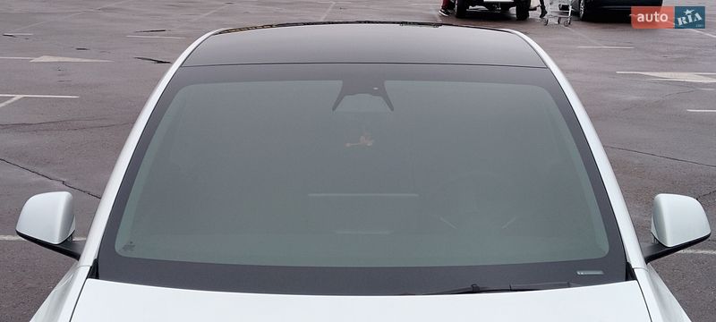 Внедорожник / Кроссовер Tesla Model Y 2023 в Киеве