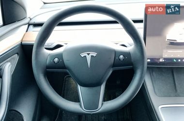 Внедорожник / Кроссовер Tesla Model Y 2023 в Киеве