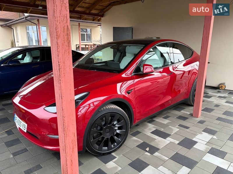 Позашляховик / Кросовер Tesla Model Y 2023 в Дніпрі