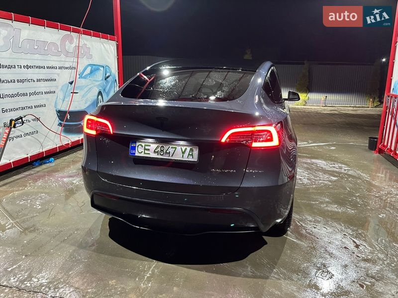 Внедорожник / Кроссовер Tesla Model Y 2023 в Черновцах