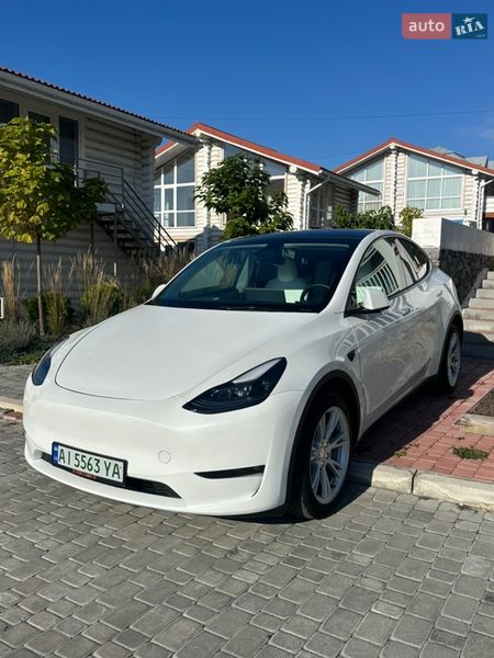 Tesla Model Y 2023 Tesla Model Y 2023