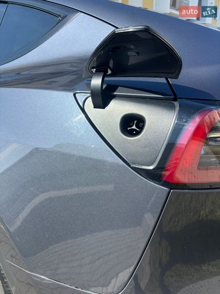 Внедорожник / Кроссовер Tesla Model Y 2023 в Черноморске