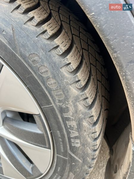 Внедорожник / Кроссовер Tesla Model Y 2023 в Кривом Роге