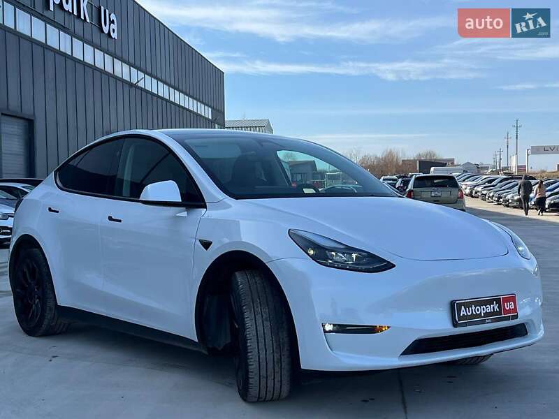 Позашляховик / Кросовер Tesla Model Y 2023 в Львові