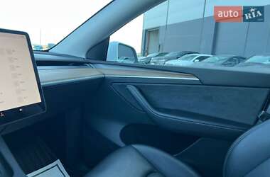 Позашляховик / Кросовер Tesla Model Y 2023 в Львові