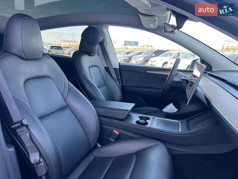 Позашляховик / Кросовер Tesla Model Y 2023 в Львові
