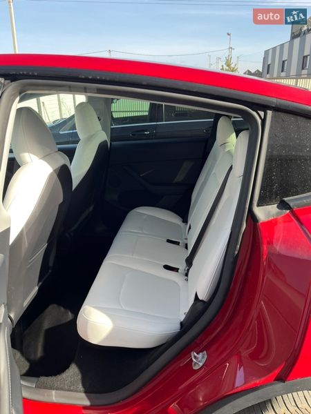 Внедорожник / Кроссовер Tesla Model Y 2023 в Львове