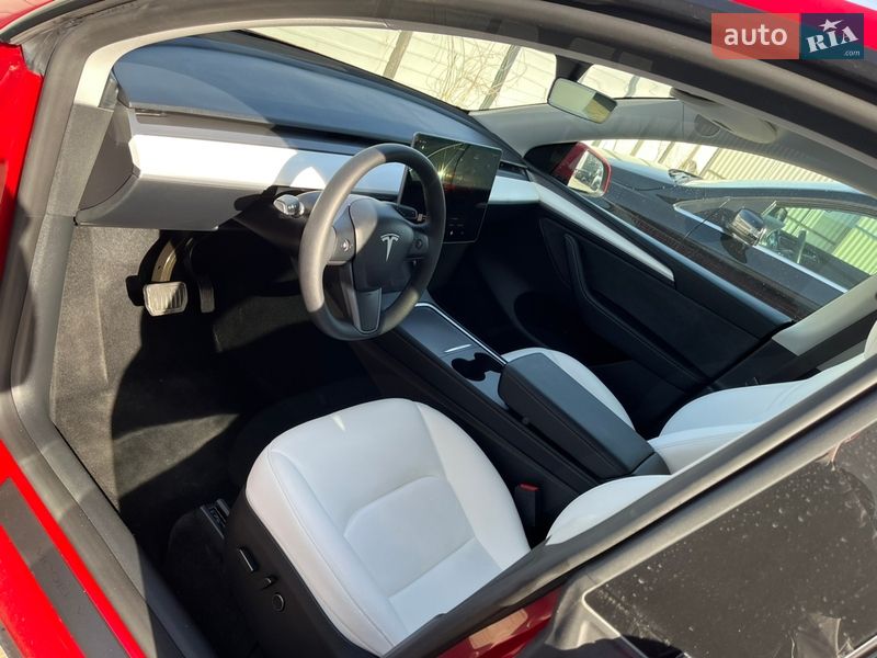 Позашляховик / Кросовер Tesla Model Y 2023 в Львові