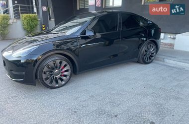 Позашляховик / Кросовер Tesla Model Y 2021 в Львові
