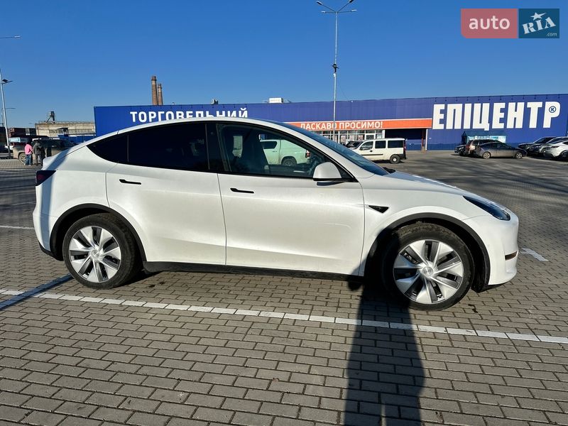 Позашляховик / Кросовер Tesla Model Y 2022 в Тернополі