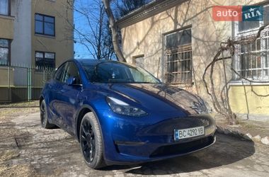 Внедорожник / Кроссовер Tesla Model Y 2023 в Львове