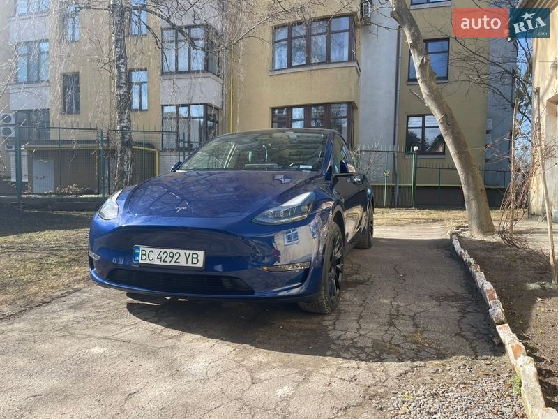Позашляховик / Кросовер Tesla Model Y 2023 в Львові
