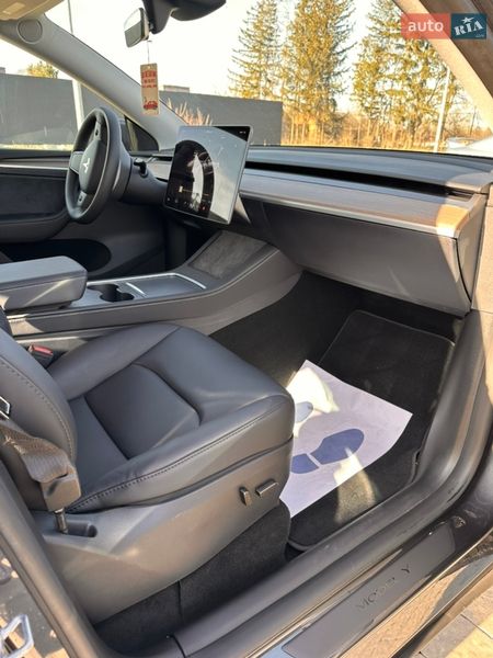 Внедорожник / Кроссовер Tesla Model Y 2024 в Самборе