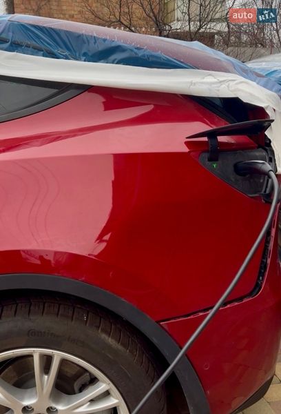 Позашляховик / Кросовер Tesla Model Y 2021 в Дніпрі