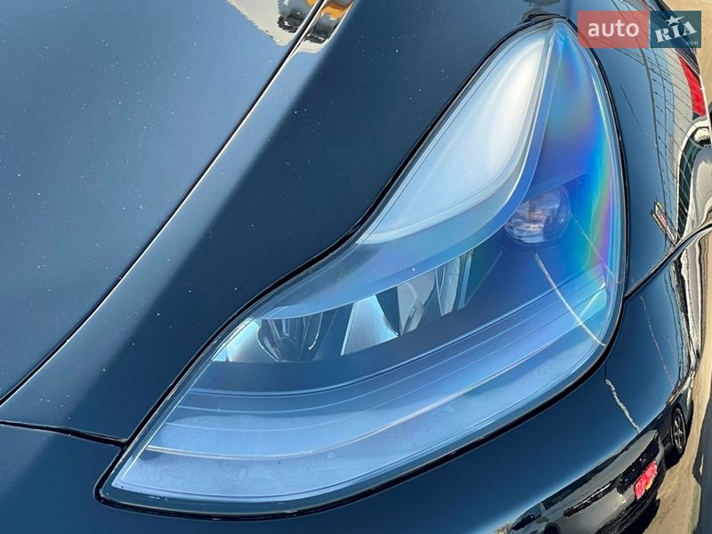 Внедорожник / Кроссовер Tesla Model Y 2024 в Киеве