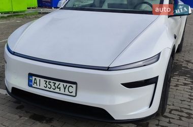 Позашляховик / Кросовер Tesla Model Y 2025 в Білій Церкві