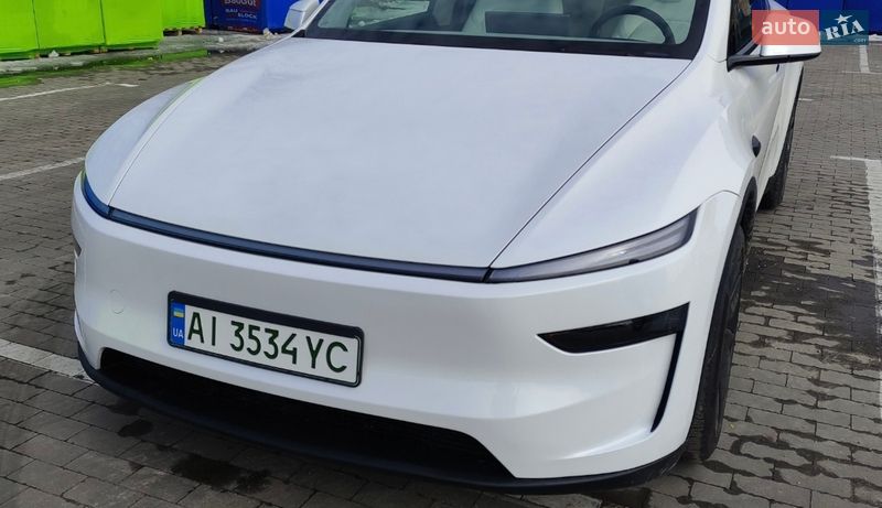 Позашляховик / Кросовер Tesla Model Y 2025 в Білій Церкві