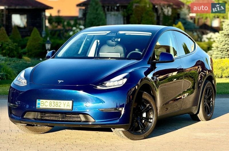 Позашляховик / Кросовер Tesla Model Y 2021 в Львові