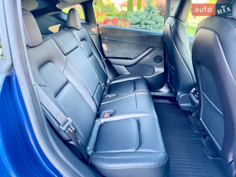 Позашляховик / Кросовер Tesla Model Y 2021 в Львові