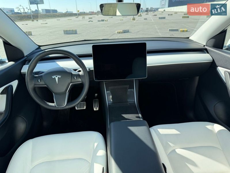 Позашляховик / Кросовер Tesla Model Y 2021 в Львові