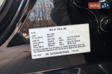 Внедорожник / Кроссовер Tesla Model Y 2025 в Киеве