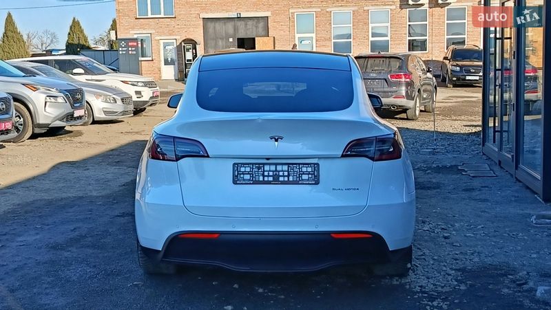 Внедорожник / Кроссовер Tesla Model Y 2020 в Луцке
