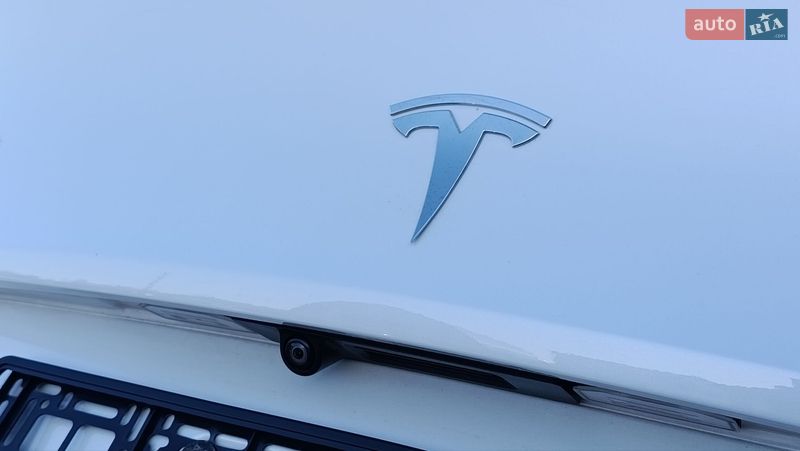 Внедорожник / Кроссовер Tesla Model Y 2020 в Луцке