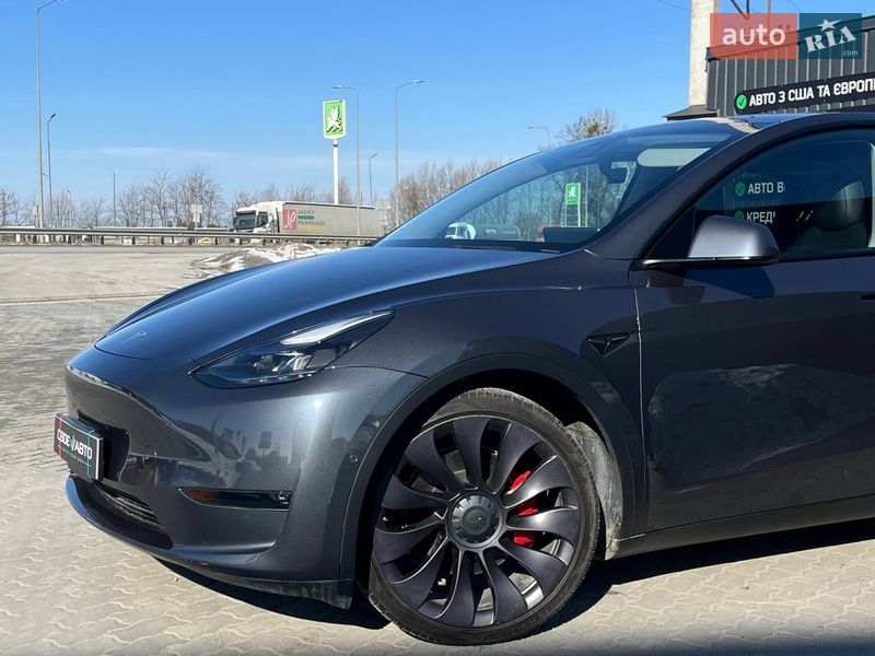 Внедорожник / Кроссовер Tesla Model Y 2021 в Львове
