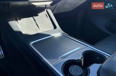 Позашляховик / Кросовер Tesla Model Y 2021 в Львові