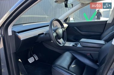 Позашляховик / Кросовер Tesla Model Y 2021 в Львові