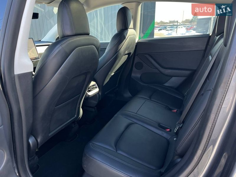 Внедорожник / Кроссовер Tesla Model Y 2021 в Львове