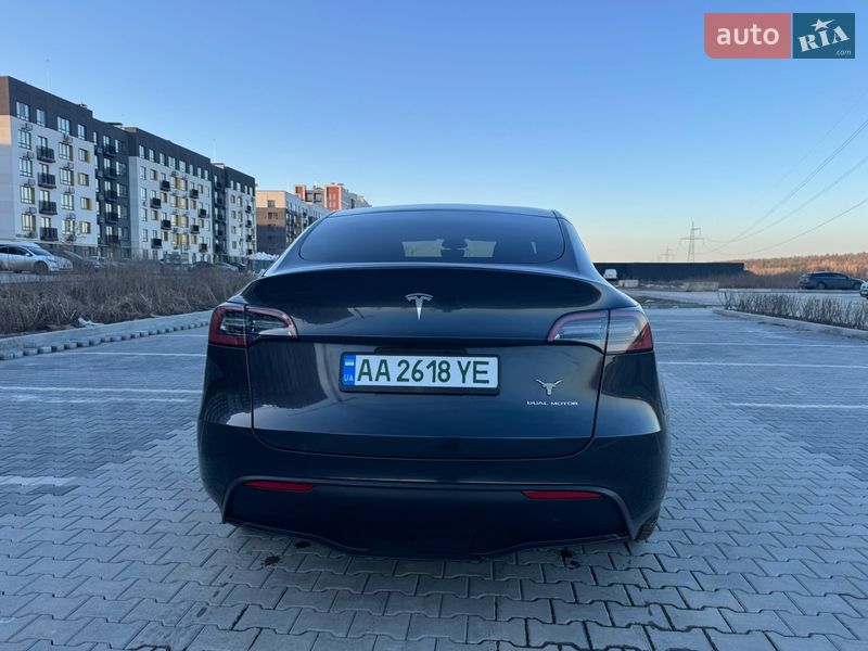 Внедорожник / Кроссовер Tesla Model Y 2024 в Киеве