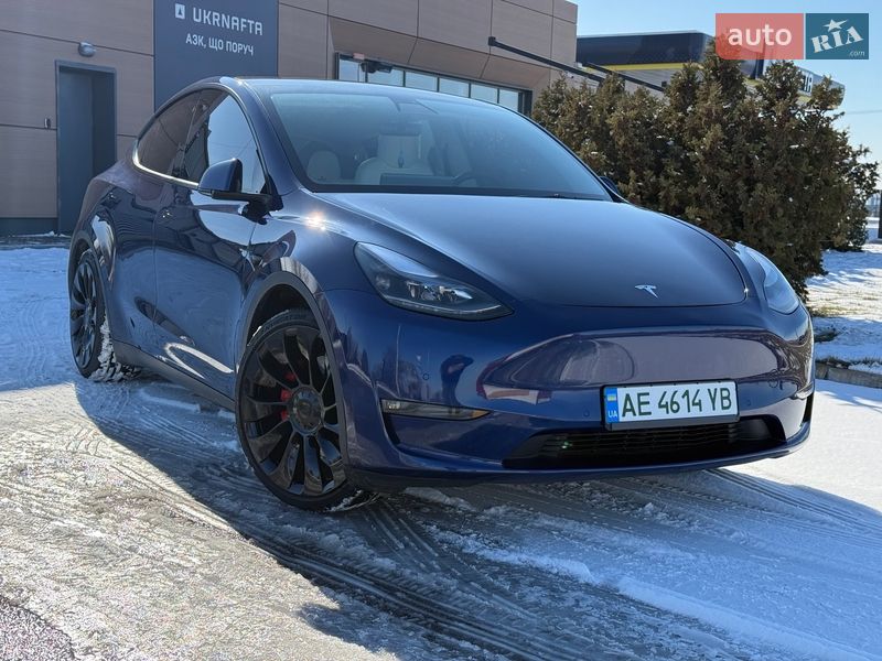 Внедорожник / Кроссовер Tesla Model Y 2022 в Днепре