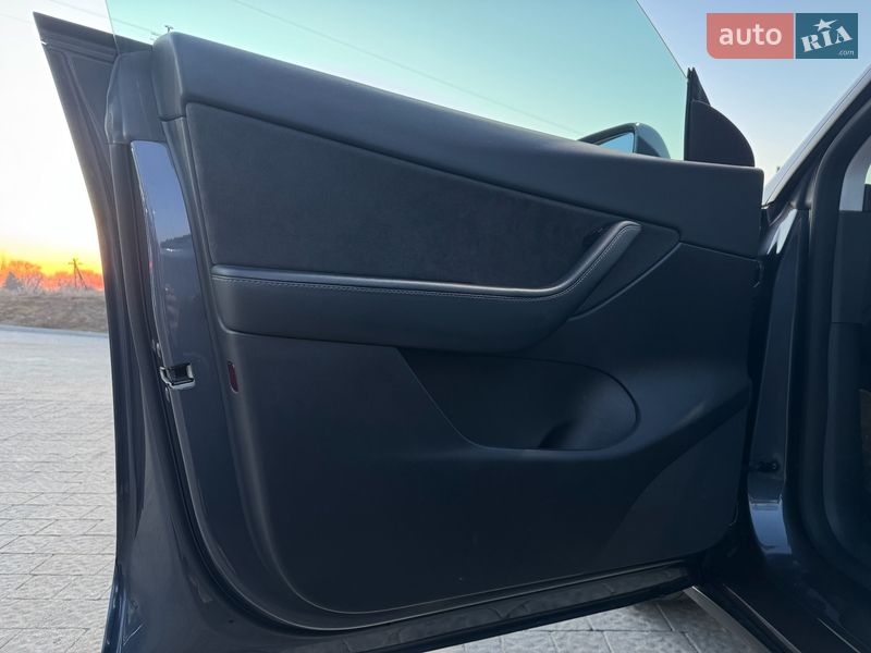 Внедорожник / Кроссовер Tesla Model Y 2022 в Львове фото 34 Внедорожник / Кроссовер Tesla Model Y 2022 в Львове