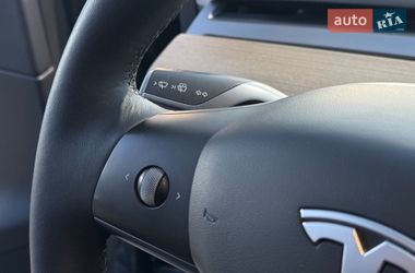 Внедорожник / Кроссовер Tesla Model Y 2022 в Львове