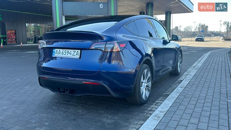Позашляховик / Кросовер Tesla Model Y 2021 в Києві