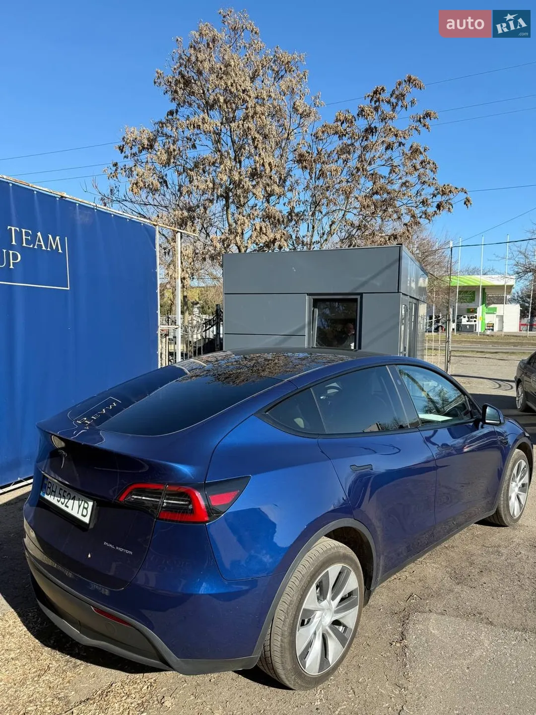 2024 Tesla Model Y - мініатюра 5