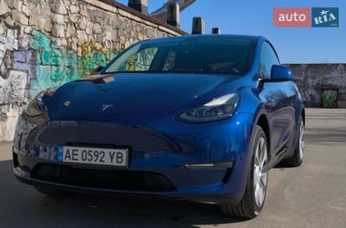 Позашляховик / Кросовер Tesla Model Y 2024 в Дніпрі