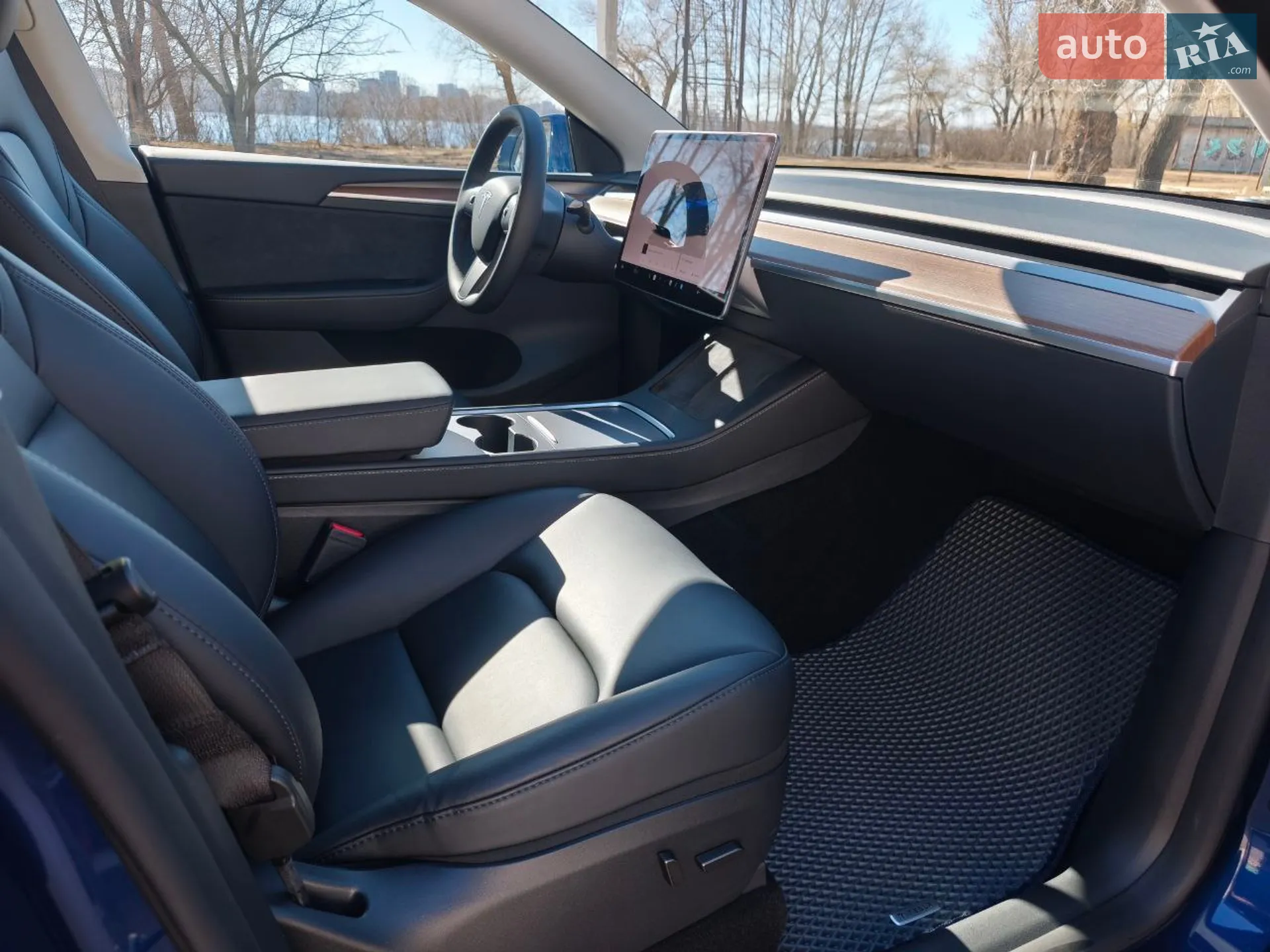 2024 Tesla Model Y - мініатюра 26