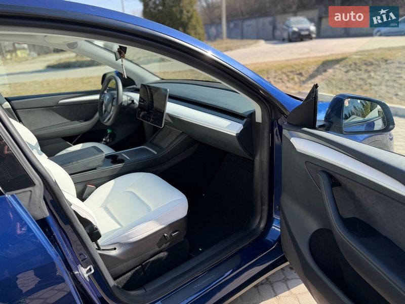 Позашляховик / Кросовер Tesla Model Y 2023 в Львові фото 12 Позашляховик / Кросовер Tesla Model Y 2023 в Львові