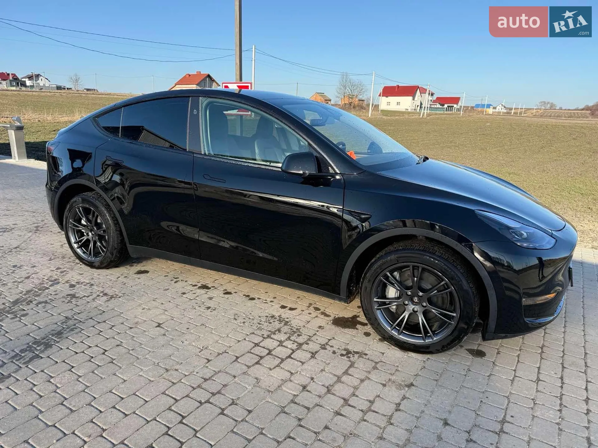 2024 Tesla Model Y - мініатюра 4